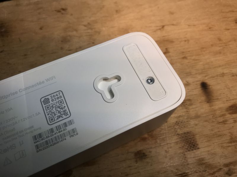 Which Wi-Fi controlled strip with QC? The interior of the Tapo P300 from TP-Link