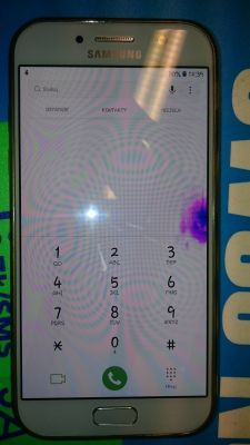 Samsung Galaxy A5 2017 Display Issues: Possible Discoloration After Replacement