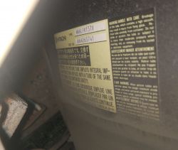 Stary telewizor Hitachi - odczytanie roku produkcji z numeru seryjnego.