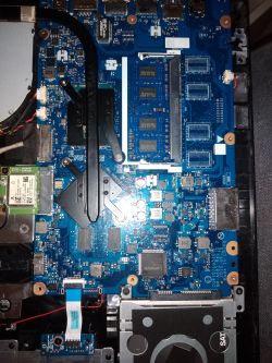 Lenovo ideapad 100 15ibd - brak obrazu po wymianie taśmy, wentylator i nagrywarka CD nieaktywne