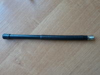 Jak poprawnie połączyć antenę helikalną z wtykiem BNC w CB Dragon PRO-200N?