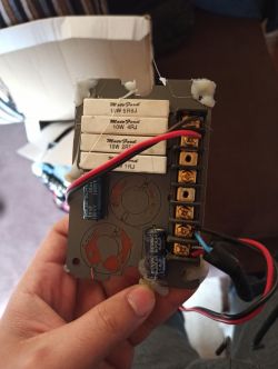 Zwrotnica do HiFonics TX5.2C - Brakujące cewki, jakie wlutować.