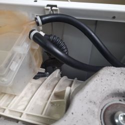 Gorenje WA6129 - przelewa wodę przez szufladkę...