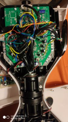 Deskorolka elektryczna pawermat po uderzeniu / spadnięciu wyłącza sie