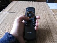 Jaka zgrabna klawiatura z touchpadem/trackballem do smart tv?