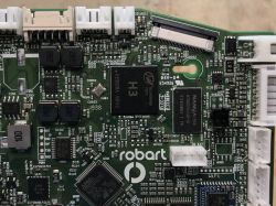 Wnętrze odkurzacza smart/robota sprzątającego z WiFi Medion 13277