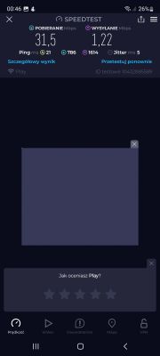 Zrzut ekranu z aplikacji Speedtest pokazujący wyniki pomiaru prędkości internetu.