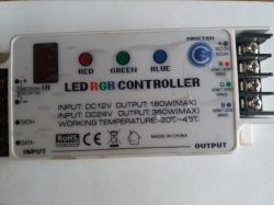 Jakie urządzenia podłączyć do złącz Data+ i Data- w LED RGB Controller?