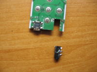 Jak naprawić urwane gniazdo mini-jack w odtwarzaczu mp4?