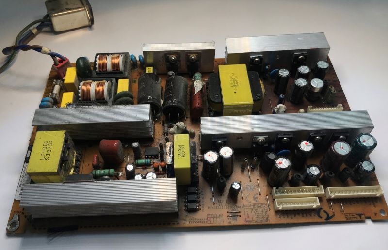 The inside of an old LG 32LC41 - what can be recovered from the inside? Atmega and transistors The inside of an old LG 32LC41 - what can be recovered from the inside? Atmega and transistors