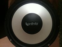 Jaki to model głośnika Infinity 30cm, 300W RMS?