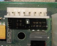 Zasilacz Astec i dziwna wtyczka "Power supply monitorin