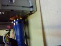 Po zwarciu masy radia z RCA moc wzmacniacza spadła o 70%