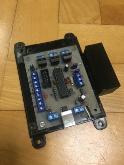 Zaawansowane sterowanie oświetleniem w salonie