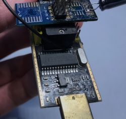 Electronic module with USB connector and attached SOP16 adapter