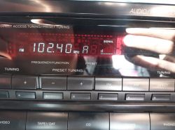 Sony STR-GX211 - Brak odbioru stacji radiowych, sprawdzenie gniazda antenowego i zasilania głowicy
