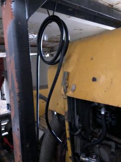 Deutz 4-cylindrowy diesel - trudności z odpalaniem, cofanie paliwa
