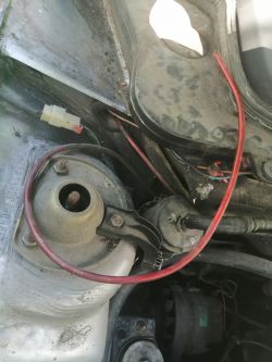 Fiat UNO - Nie wiem gdzie włożyć przewód. Fiat UNO - Nie wiem gdzie włożyć przewód.