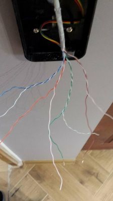 Jak podłączyć domofon Cyfral Smart 5P po zmianie miejsca montażu?