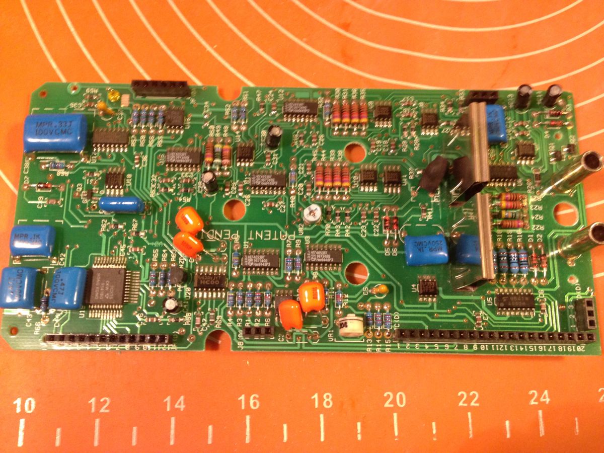 Mostek LCR ESCORT ELC 131 co kryje obudowa? Czyli jak to było robione kiedyś...