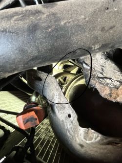 [Rozwiązano] Lokalizacja czujnika ciśnienia oleju w Peugeot Partner ...