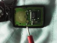 Pilot do Volvo V40 1997 1.9TD - brakujący element na płytce pilota