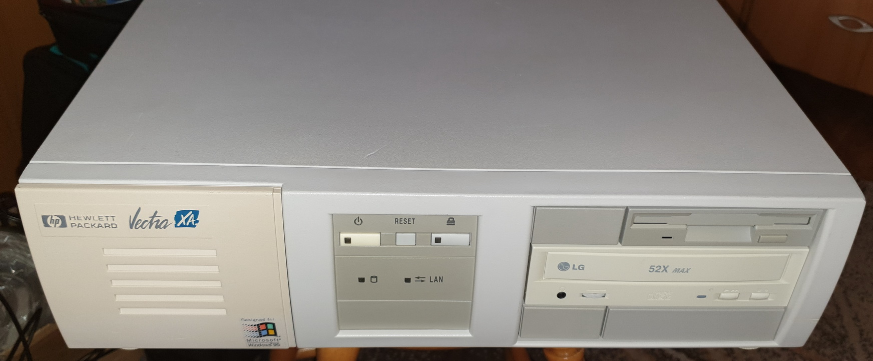 [Sprzedam] HP VECTRA XA Pentium MMX 200M 160 MB Matrox SB16 6,4GB