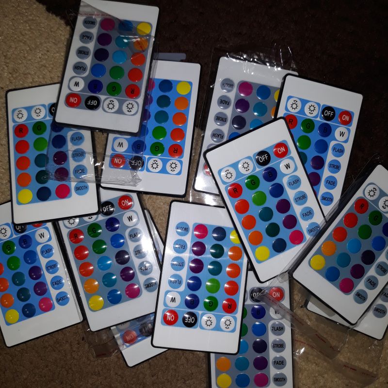 IR Remote Control Decoder XY-JMY2010. Opis, wnętrze i testy.