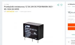 Miniaturowy przekaźnik RM45N-3021-85-1024 na białym tle