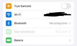 Zrzut ekranu ustawień telefonu z opcją „Sieć komórkowa” wyszarzoną i komunikatem „Brak SIM”.