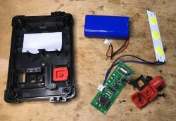 Latarka/Lampka przenośna powerbank USB COB LED HP1807 ładowana z USB