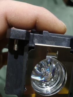 Projektor Epson eh-tw480 czerwona dioda lamp po 10s od uruchomienia