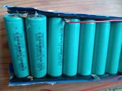 Hulajnoga elektr. Motus wyłącza się podczas jazdy, ale można natychmiast włączyć