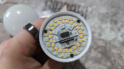 [W600 / AJ-05] Bakibo TB95 9W 1000lm RGBCWW Light