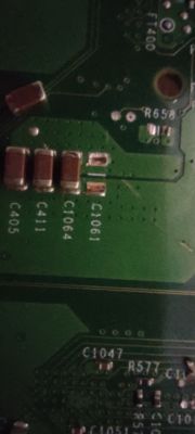 Xbox one X - Wlacza się i wyłącza (problem z kondensatorem ceramicznym)