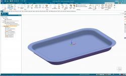 Model tacy w programie Solid Edge na ekranie komputera.