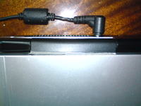Laptop Asus pęka obudowa matrycy przy zawiasach Laptop Asus pęka obudowa matrycy przy zawiasach