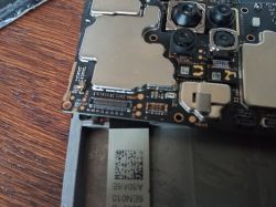 Xiaomi red mi 9 pro Problem z ładowaniem. Murgający wyśwetlacz w telefonie