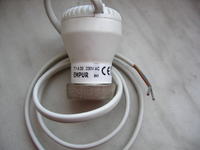 Jak podłączyć elektrozawór PTR01.002 do termostatu z zasilaniem 230V?