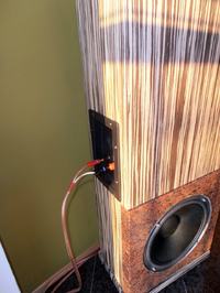 DIY speakers + a warning for beginners. DIY speakers + a warning for beginners.