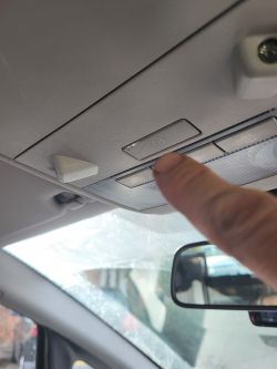 Samoistne włączanie alarmu w samochodzie Opel Zafira - przyczyny i możliwe rozwiązania