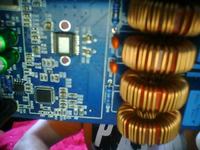 Jak znaleźć ścieżkę audio na płycie głównej Listen L7-98 do wyjścia słuchawkowego?