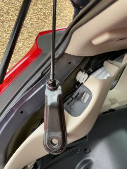 Honda CRV 2017 - Elektryczna klapa bagażnika nie chce się zamknąć