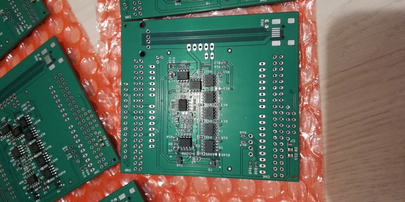 Szukam źródła pomiarowego 100 nA do 100 mA z wyświetlaczem LCD