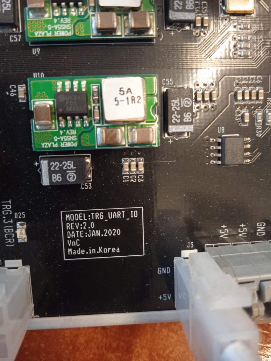 Co to za sterowniki na zdjęciu? Poszukiwana dokumentacja i producent (Foto)