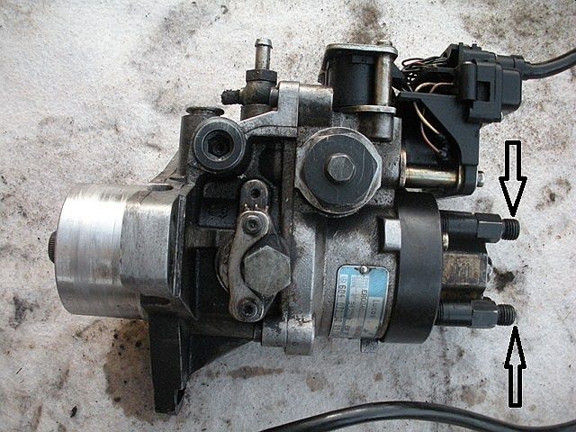 Mercedes C220 96 r. - brak zapłonu, nie świeci się kontrolka, pompa wtryskowa