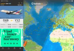 Trasa lotu z Dubaju do Toronto pokazana na mapie Flightradar24
