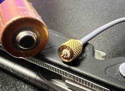 Identyfikacja nietypowego złącza W.Cz. na przewodzie koncentrycznym z BNC - 5mm, 50 Ohm