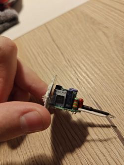 Flashing Hama WLAN-LED-light bulb E14, 5,5W, RGBW, dimmable with Tuya-Cloudcutter