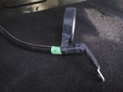 VW Phaeton - Topi sie kabel zasilający i bezpiecznik 300A.